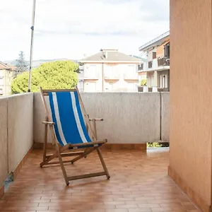  Appartamento Box E Ampio Terrazzo Per Un Relax A 600 Metri Dal Mare