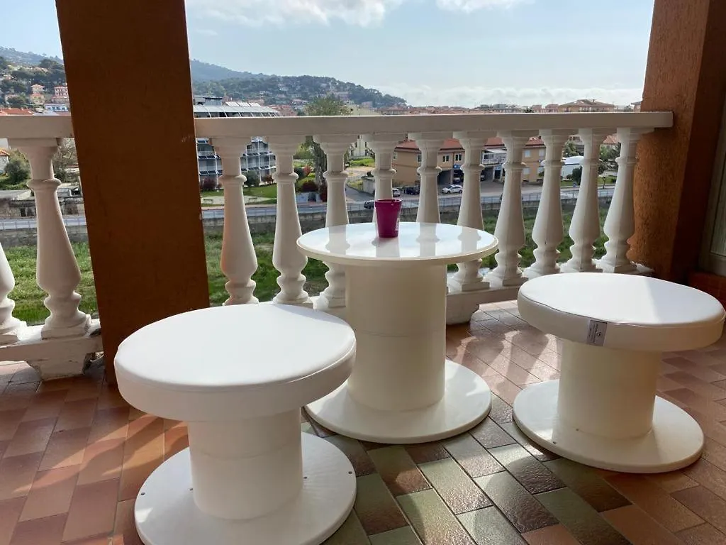 Bbking Mimosa Casa Vacanze Marina dʼMarina dʼAndora 0*,  Italia